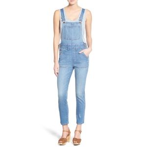 Madewell Skinny Crop Overalls in Hewitt Wash, M